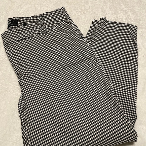 Reitmans Plus Size Gingham Pants - Picture 6 of 6